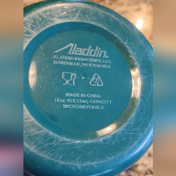 White and Green Insulated Mug Thermos soup 17 Oz. - Picture 5 of 7